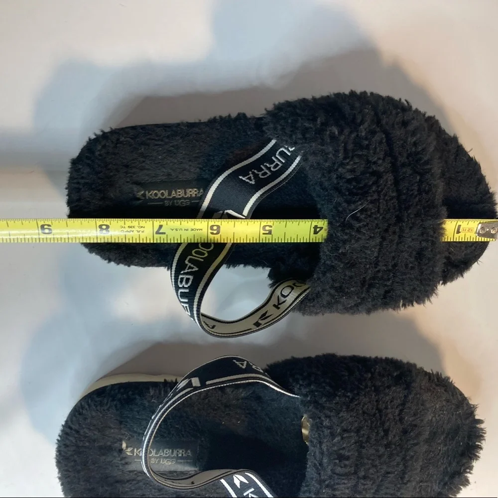 Koolaburra By UGG black Slippers Size 4 Youth K Fuzz'n Warm Fuzzy